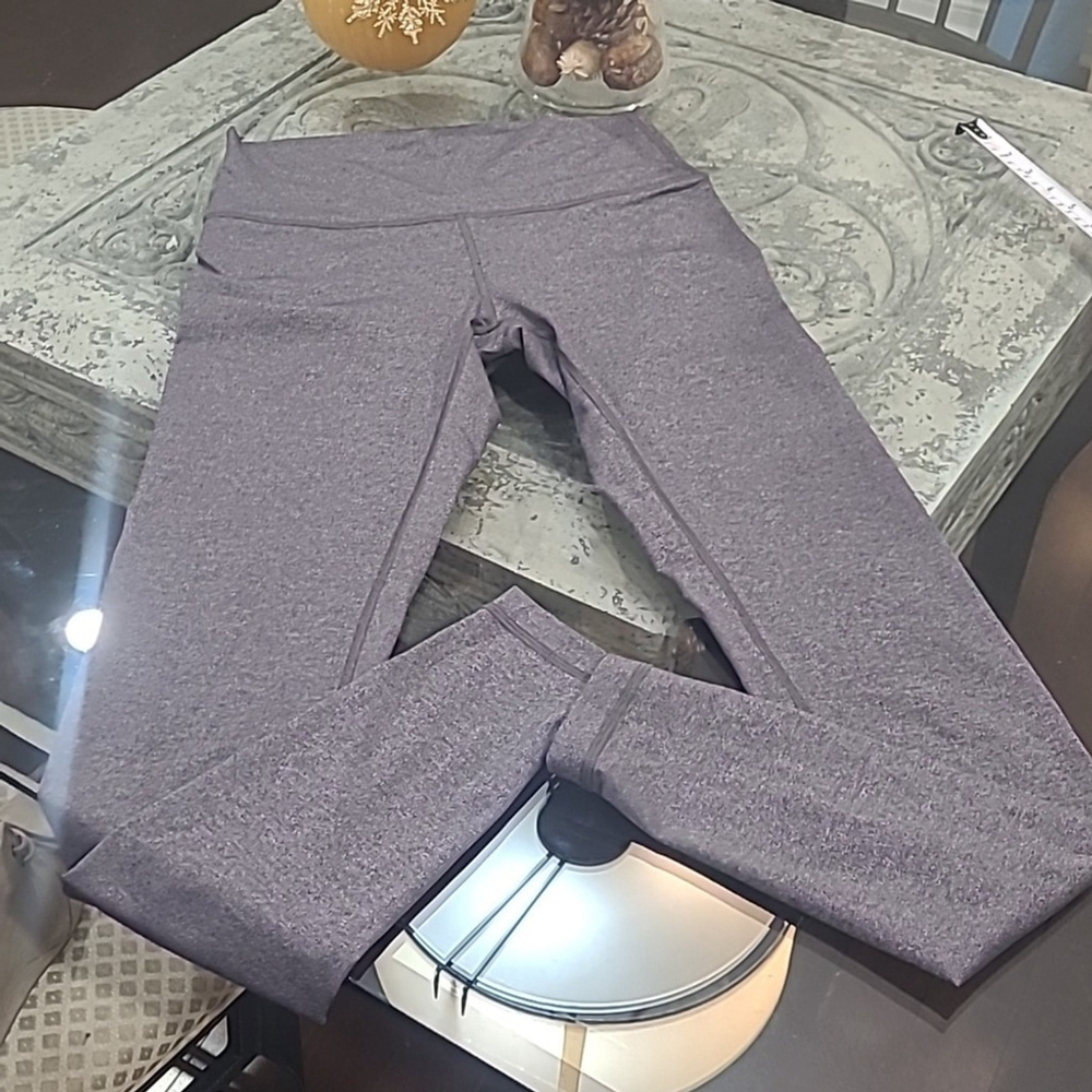 LULULEMON ATHLETICA WOMEN'S HIGH RISE LEGGING PANTS LIKE NEW SIZE 8 - Picture 3 of 8